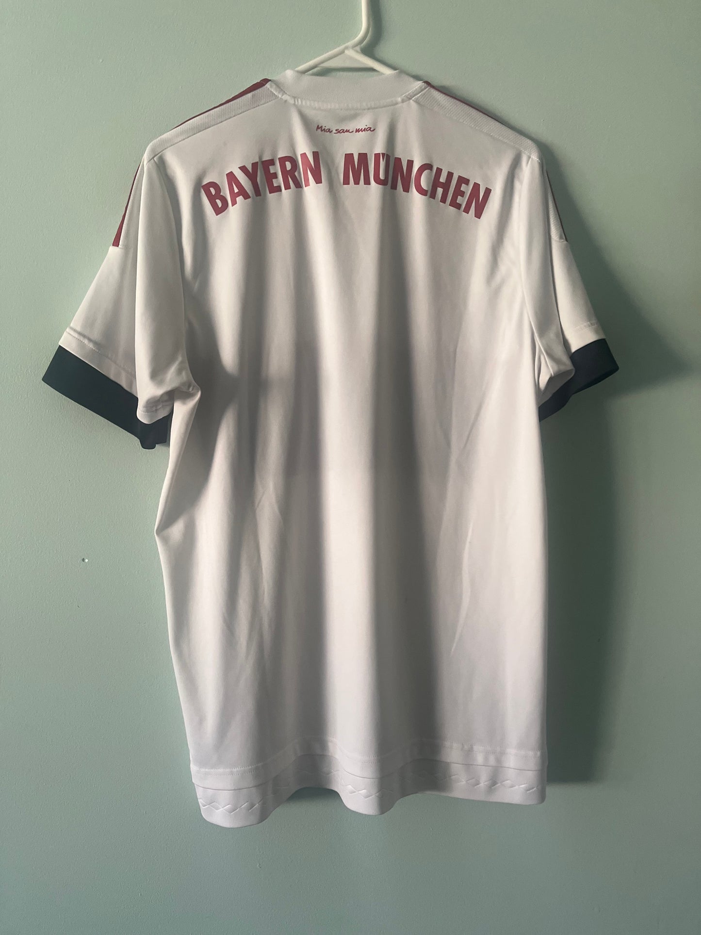 Adidas 2015/2016 Bayern Away